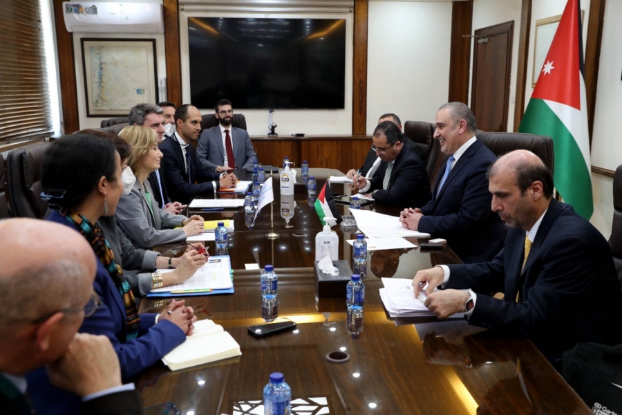 Jordan, EIB discuss water generation projects