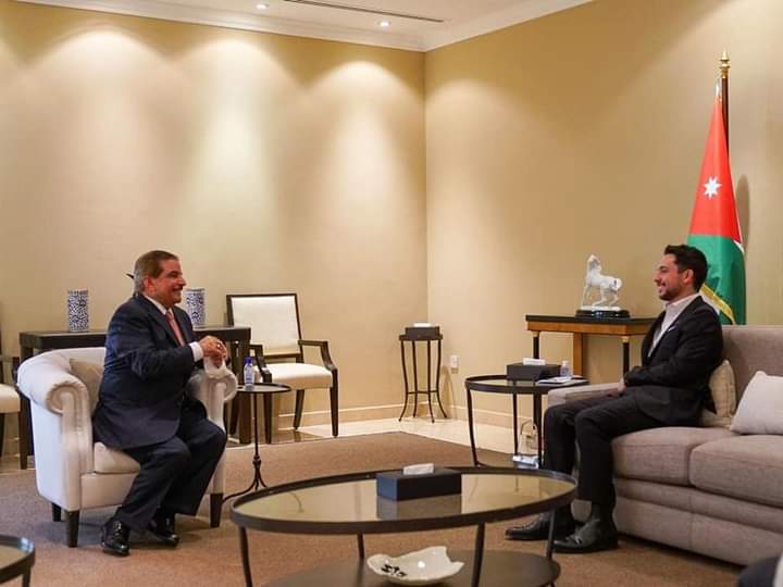 ولي العهد يلتقي العين الاسبق  غازي الطيب