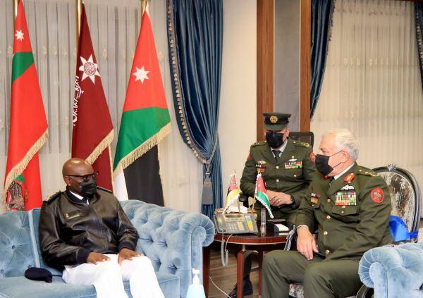رئيس هيئة الأركان المشتركة يستقبل نظيره الموزمبيقي