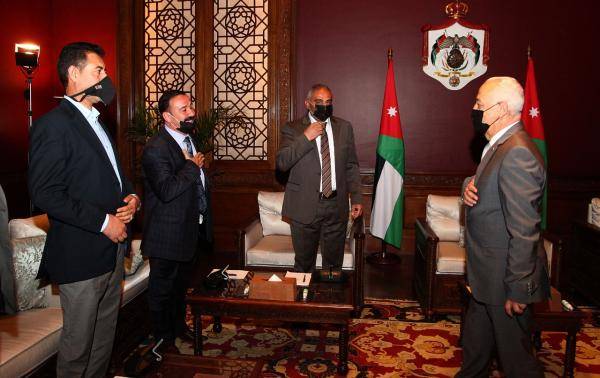 العيسوي يلتقي وفدا من اعضاء مجلس محافظة المفرق (صور)