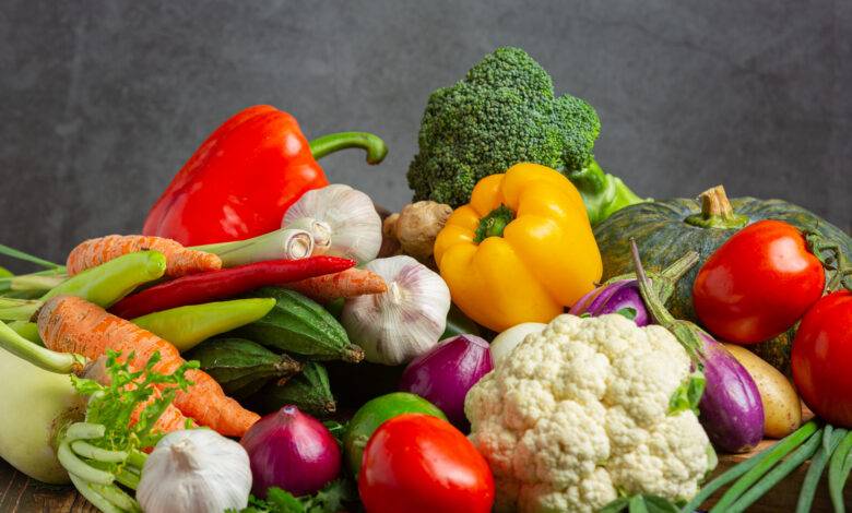 الحكومة: إضافة هامش ربح معقول لتاجر الخضار