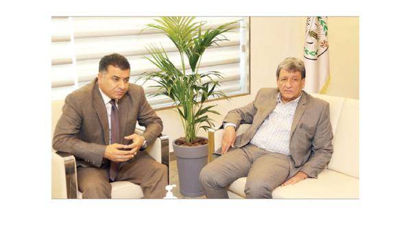 بحث تخفيض تكاليف الشحن للتغلب عــلــى تحــديــات الصــادرات الزراعــيـــة