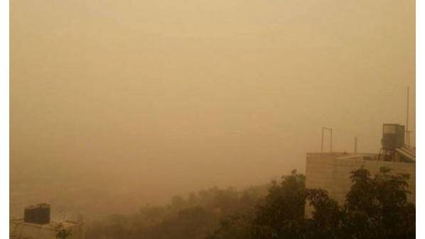 أجواء خماسينية اليوم وتنبيه من خطر التعرض للشمس