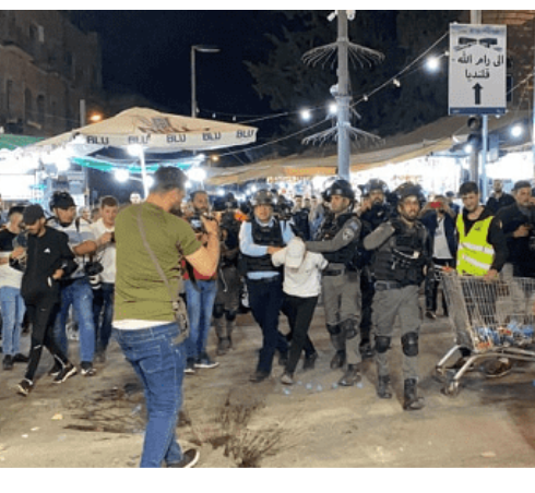 اعتقال 8 مقدسيين وقمع متواصل