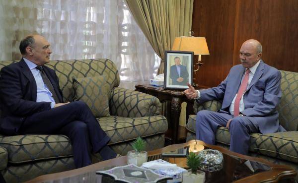 الفايز يلتقي سفيري ايطاليا واسبانيا لدى الأردن