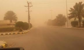 موجات غُبارية قوية تعصف بالمناطق الصحراوية