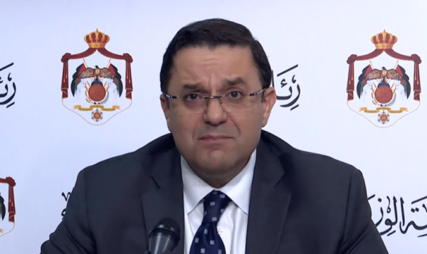 العسعس يرفض تعيين 16 ألف معلم.. ويوافق على 4 آلاف