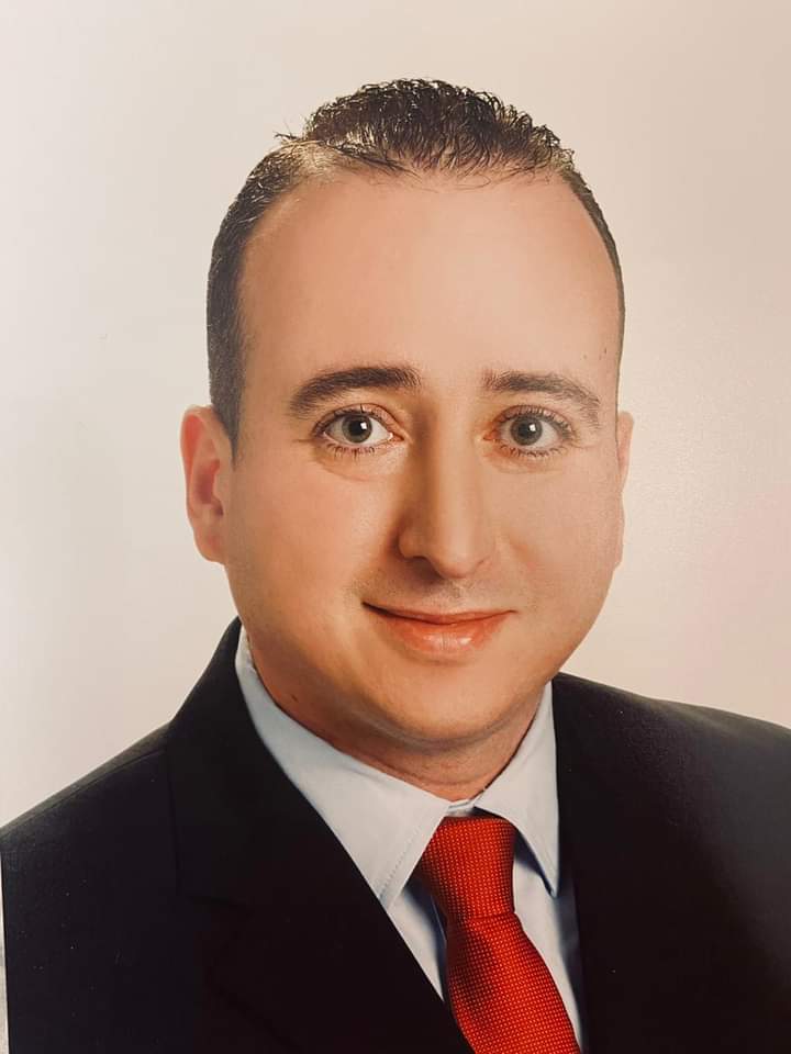 الطبيب حسام الحوري ينصح الصائمين في بدء  الإفطار على حبة تمر وطبق من الشوربة