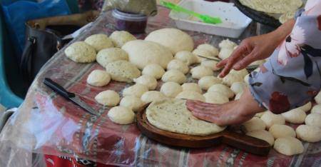 اربد: البازارات الرمضانية فرصة لتسويق منتجات المرأة الريفية