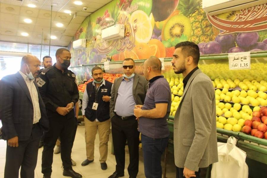 متصرف لواء ماركا يجري جولة تفقدية ميدانية  لمتابعة الاسعار في ماركا