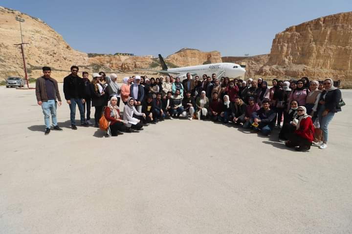 وفد من جامعة العلوم والتكنولوجيا الأردنية يزور مركز الملك عبد الله الثاني لتدريب العمليات الخاصة
