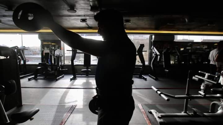 مشاجرة بين شخصيتين أردنيتين في “جيم” رياضي؟؟