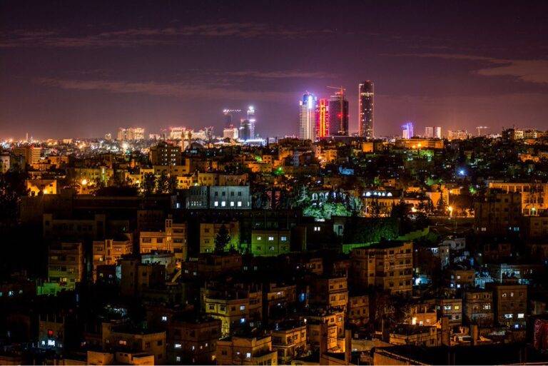 انخفاض ملموس على درجات الحرارة