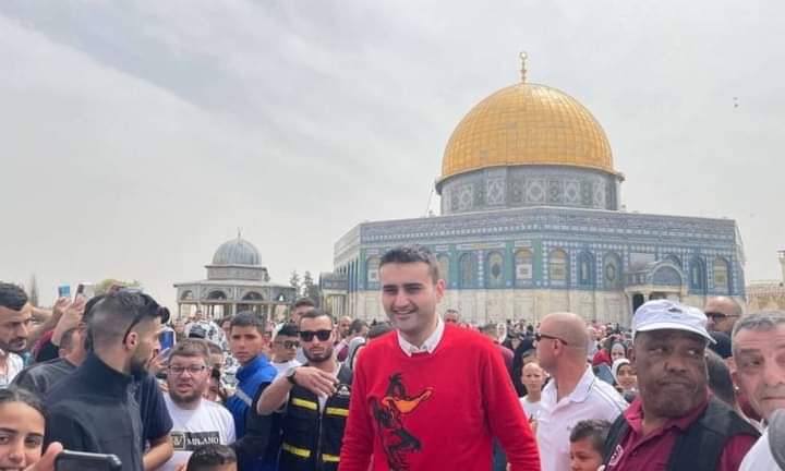 الشيف التركي بوراك يحظى بترحيب واسع في المسجد الأقصى