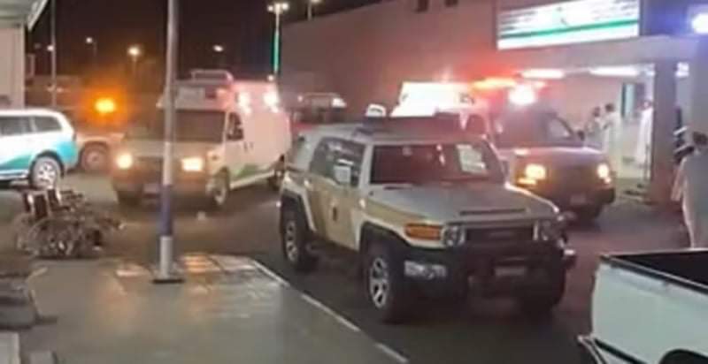 السعودية : وفاة و12 إصابة إثر انقلاب حافلة ركاب على طريق الخرمة