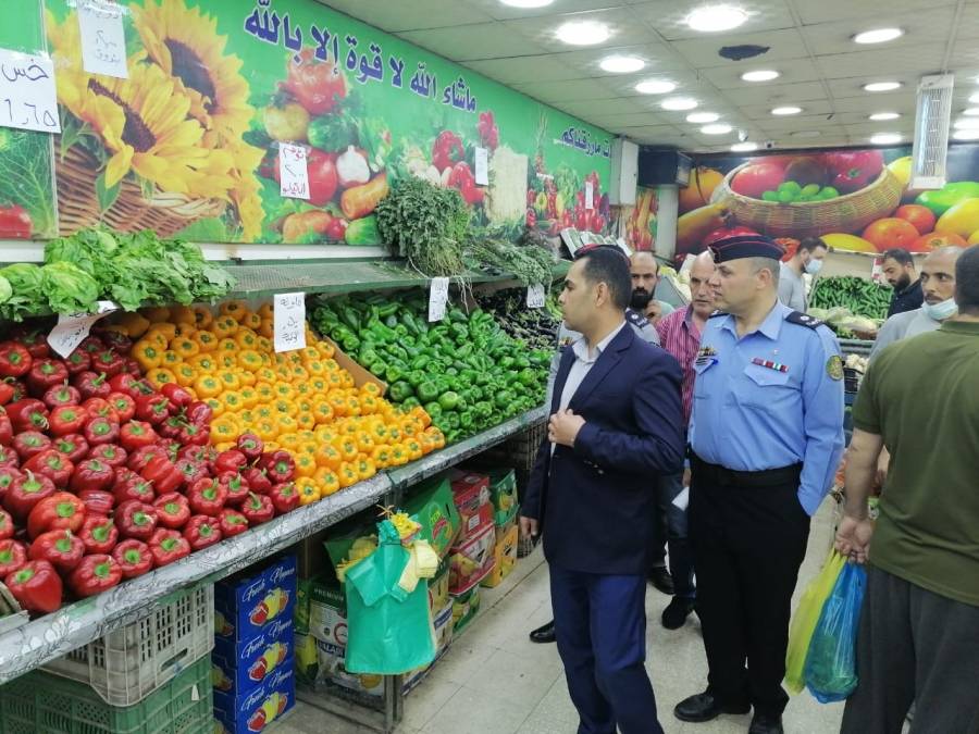 جولات رقابية على الاسواق في الرصيفة