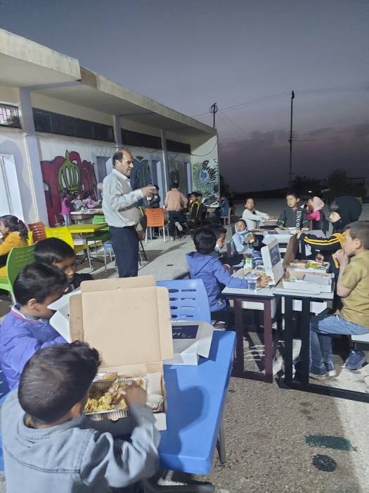 المهمة الموحدة للاغاثة والتنمية وجمعية نور السما  الخيرية تقيمان حفل أفطار جماعي للايتام  لواء ذيبان