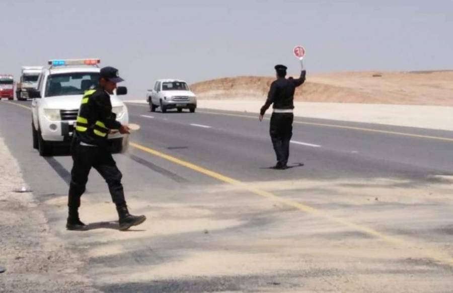 الدوريات الخارجية تضبط مركبة تسير بسرعة 197 كم