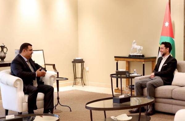 ولي العهد يلتقي الوزير الاسبق الخريشا