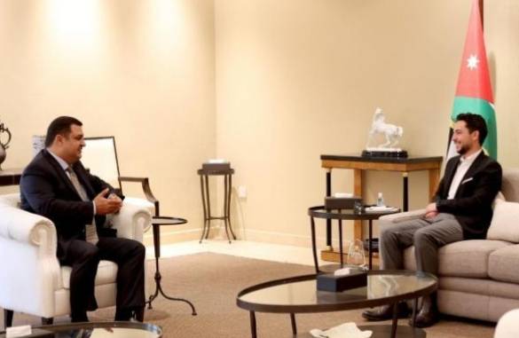 ولي العهد يلتقي الوزير الاسبق حديثة الخريشا