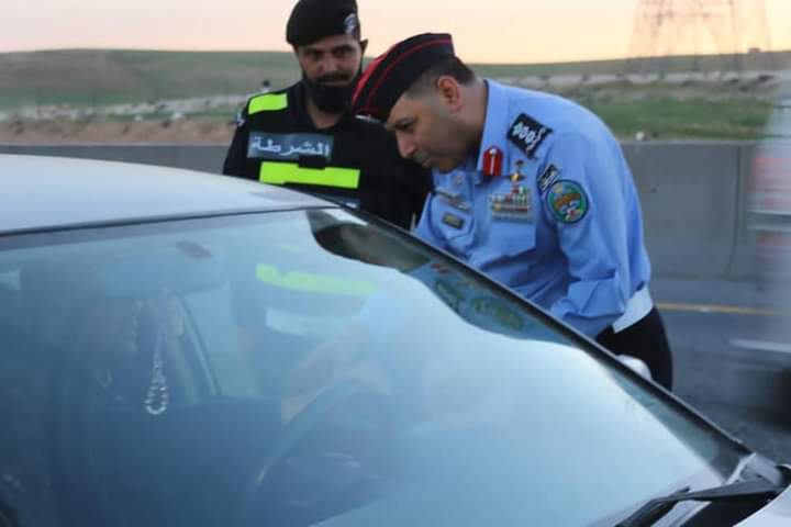 الدوريات الخارجية مستمرة في توزيع وجبات الإفطار على مرتادي الطريق.