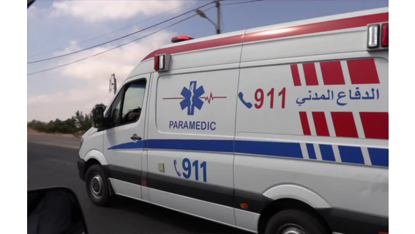 6 إصابات بحادث تدهور باص على طريق الزرقاء