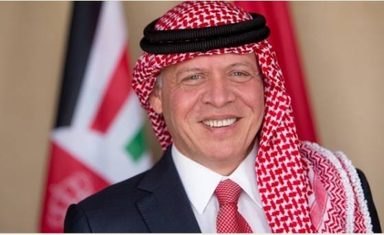 عاجل ....الديوان الملكي الهاشمي : الملك أجرى  اليوم الثلاثاء عملية لمعالجة انزلاق غضروفي تكللت بفضل الله ورعايته بالنجاح