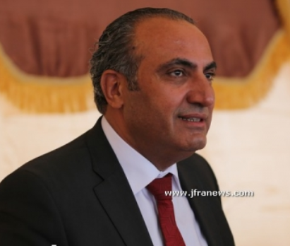 الشواربة: 10 آلاف موظف زائد عن الحاجة في امانة عمان