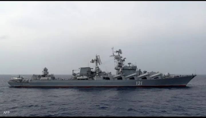 بعد الضربة الأوكرانية.. السفينة موسكوفا تغرق بالبحر الأسود