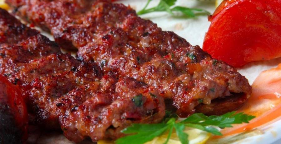سر حب العراقيين للكباب المشوي في رمضان