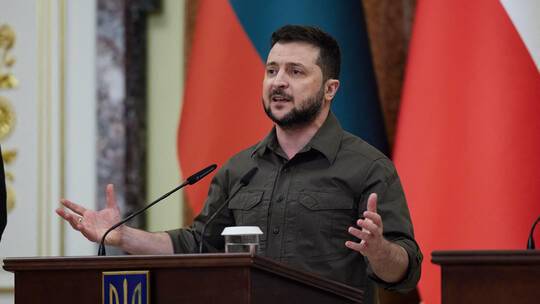 زيلينسكي يكشف عن خسائر الجيش الأوكراني