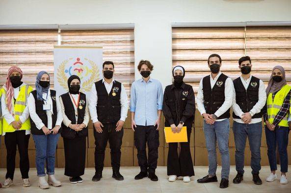 الأمير هاشم يشارك بزيارات تفقدية لعائلات في مأدبا