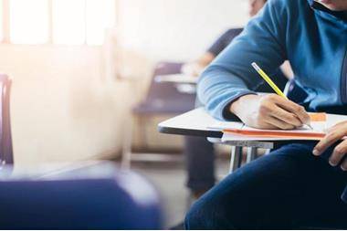 مدير الامتحانات يوضح شكل امتحانات التوجيهي للدورة الصيفية