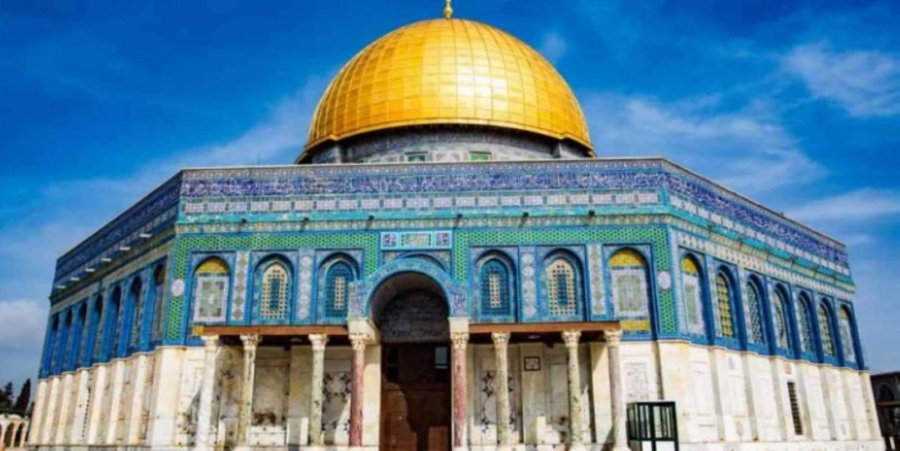 .Israeli forces, extremist settlers storm alAqsa Mosque