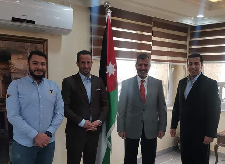 وزير الطاقة يلتقي رئيس بلدية عجلون ويبحث سُبل دعمها