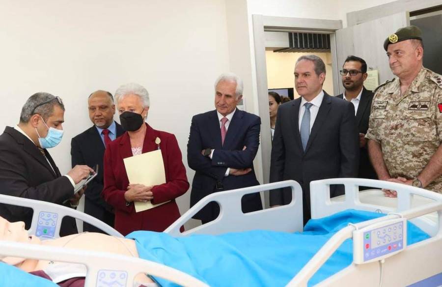 الأميرة منى الحسين تفتتح مركزي المحاكاة السريرية والحاسوب بالمجلس التمريضي الأردني