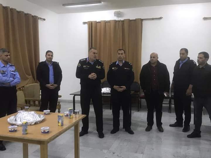 العقيد أيمن العلاونة مدير شرطة محافظة المفرق  يشارك مرتبات مركز أمن رحاب  مأدبة الافطار
