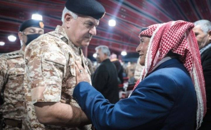 الحنيطي يؤكد اهتمام القيادة العامة بالمتقاعدين والمصابين العسكريين