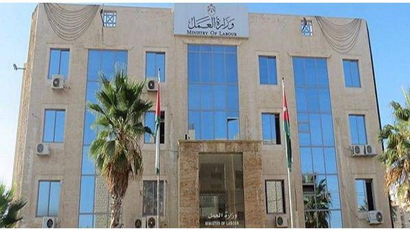 “العمل”: عطلة عيد العمال تشمل القطاع الخاص