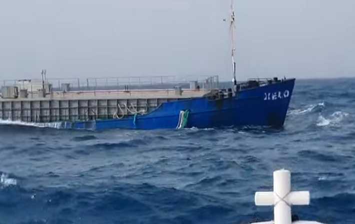 السلطات التونسية تعلن أن سفينة ايكسلو الغارقة في خليج قابس لا تحتوي على أي غازوال وخزاناتها فارغة