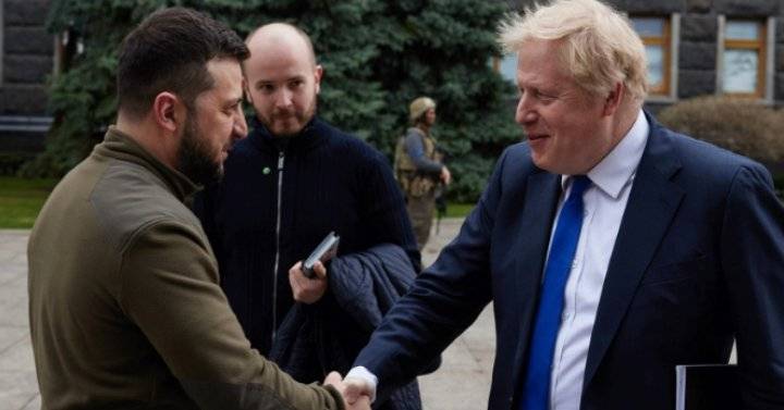 إعادة فتح السفارة البريطانية في كييف قريبا