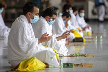 السعودية توجه نصائح وتحذيرات للمعتمرين في العشر الأواخر من رمضان