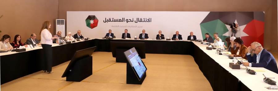 مشاركون في ورشة العمل الاقتصادية يناقشون توصيات ومبادرات الصحة و المياه