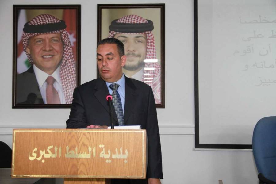 العواملة رئيسا لمجلس محافظة البلقاء