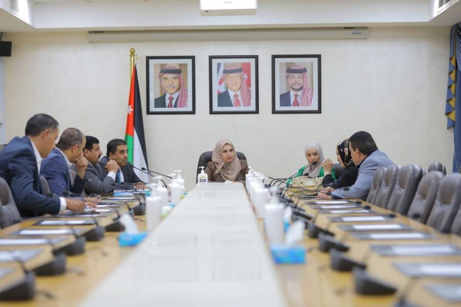 الخرابشة: الحكومة لم تتمكن من مناقشة تقرير انقطاع الكهرباء