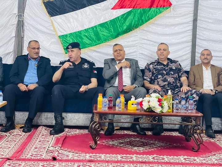 مدير مديرية الدفاع المدني بالإنابة يشارك مرتبات دفاع مدني الزرقاء مأدبة الإفطار _صور