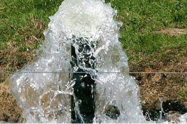 تحسن الواقع المائي يتطلب وقف الضخ الجائر من الآبار الجوفية