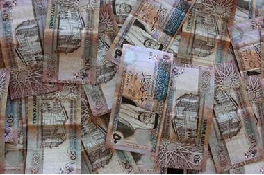 شكاوى من عدم تأجيل القروض السكنية والمركبات على الافراد