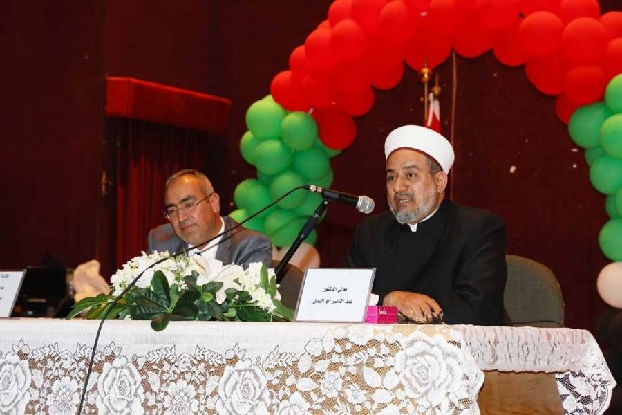 محاضرة في الجامعة الهاشمية بعنوان إضاءات قرآنية