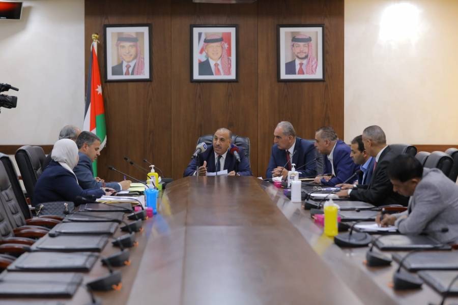 محاضرة  لكلية القانون بالجامعة بعنوان  طلاب كلية القانون ما بعد التخرج  .